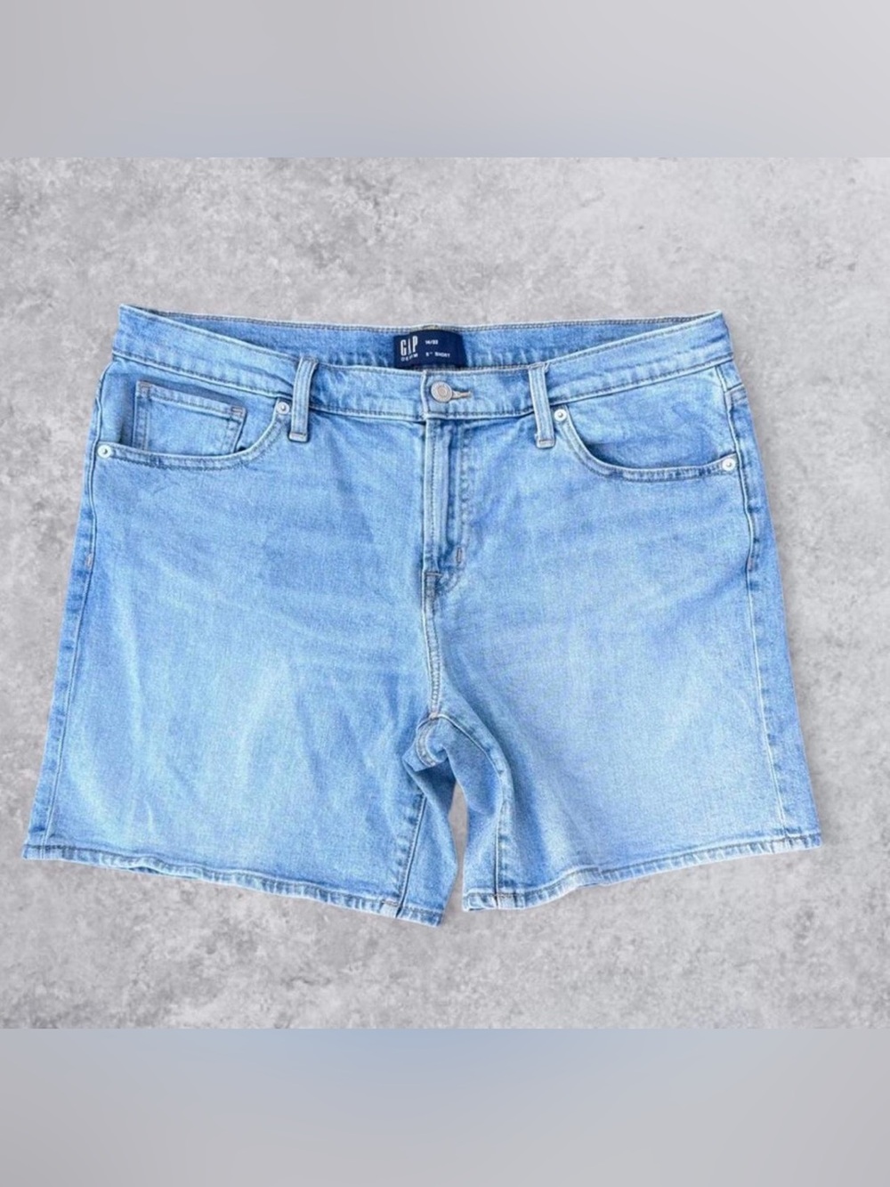 gap 5” denim shorts